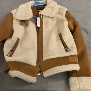 Sherpa lightweight jacket